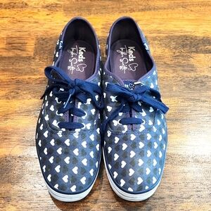 Navy blue Keds with white and black hearts by Taylor Swift. Sz 9